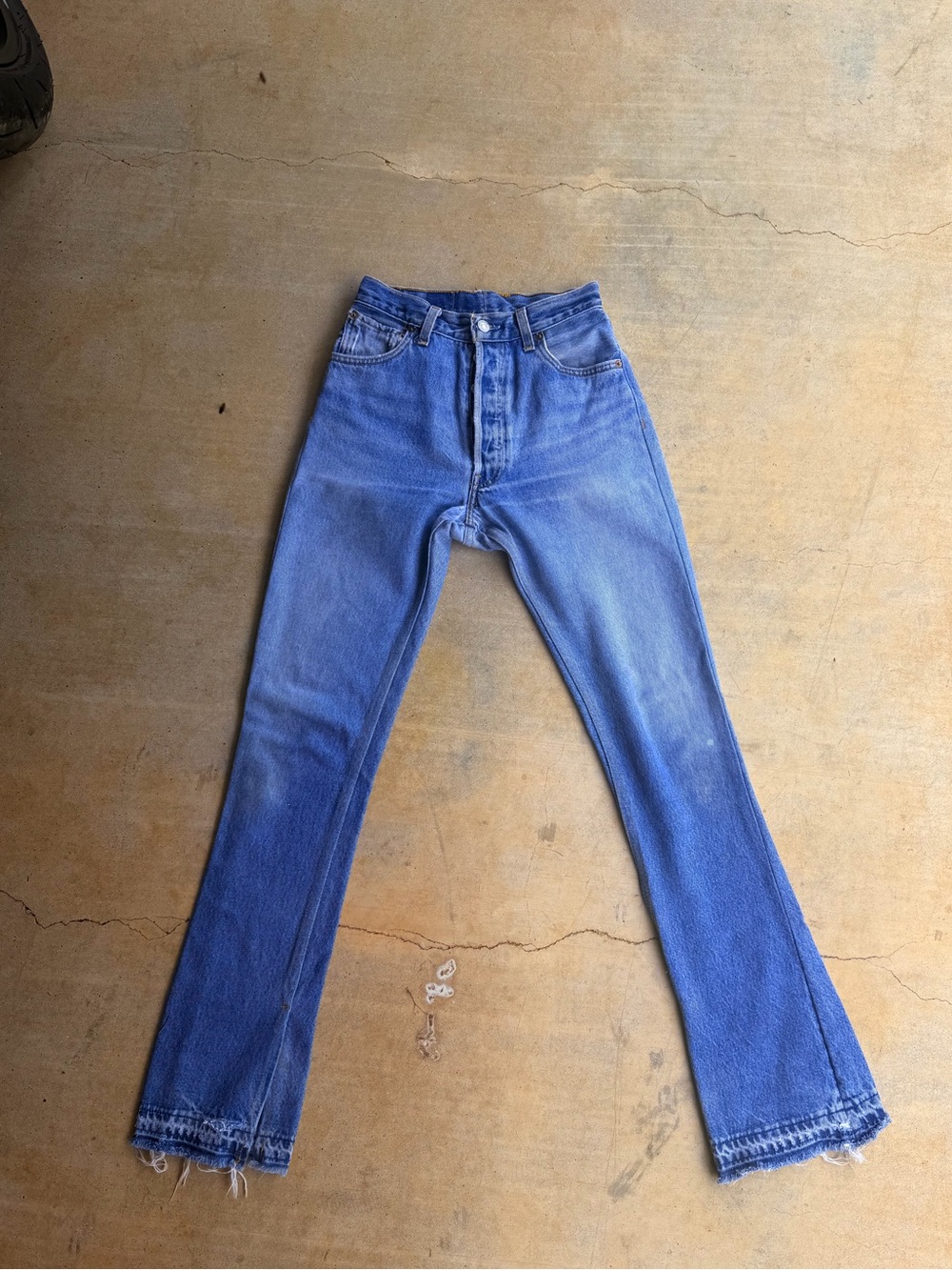 Re/Done Levi The Elsa jeans Sz 24 inseam 34"